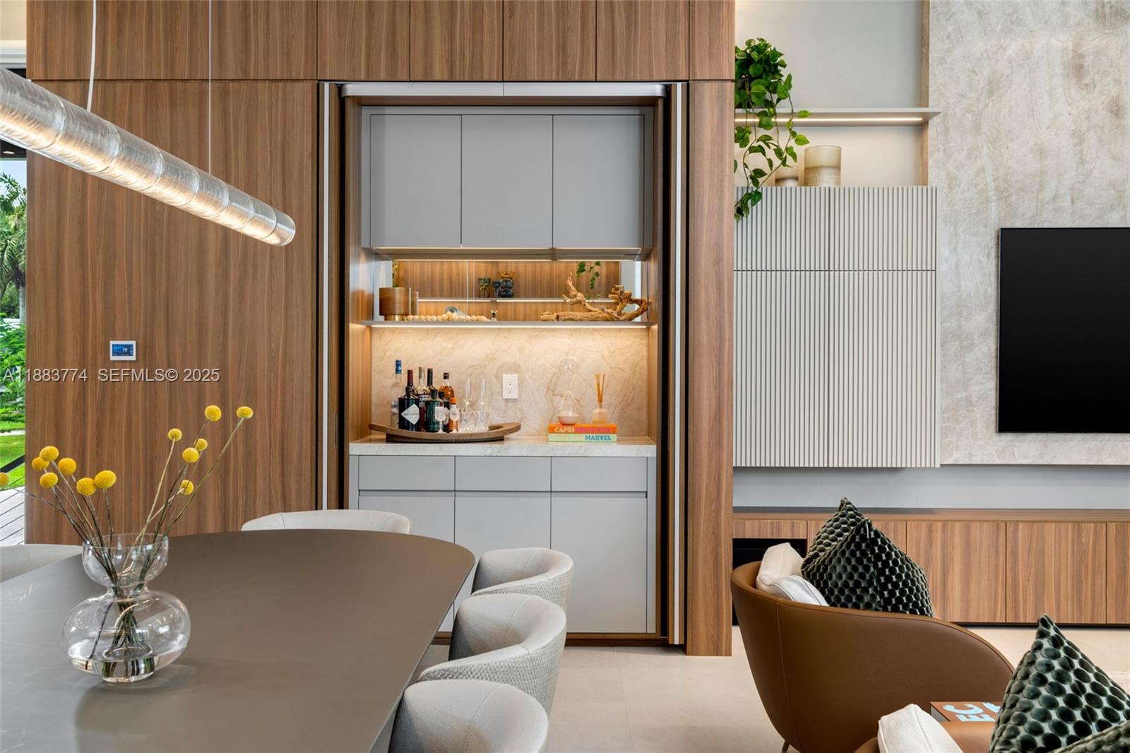 OLD CUTLER POINT - Residential