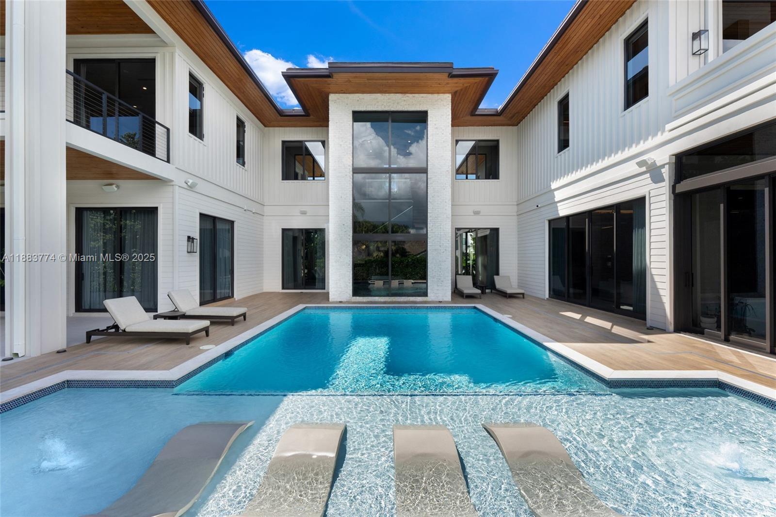 OLD CUTLER POINT - Residential