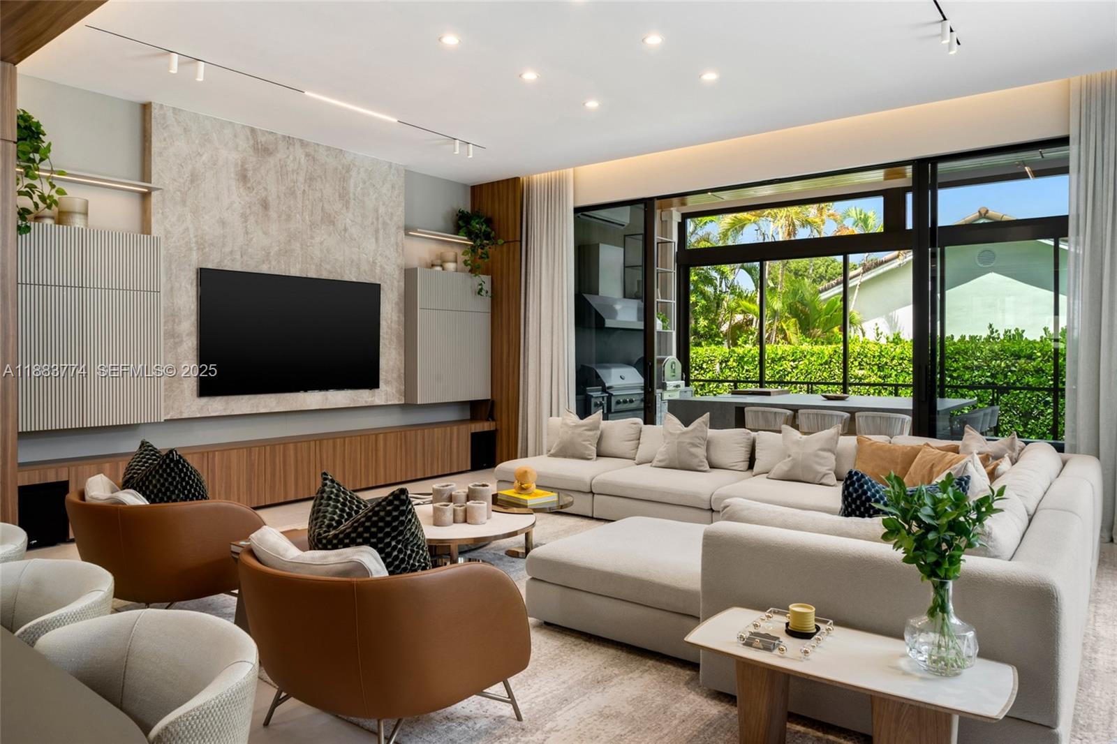 OLD CUTLER POINT - Residential