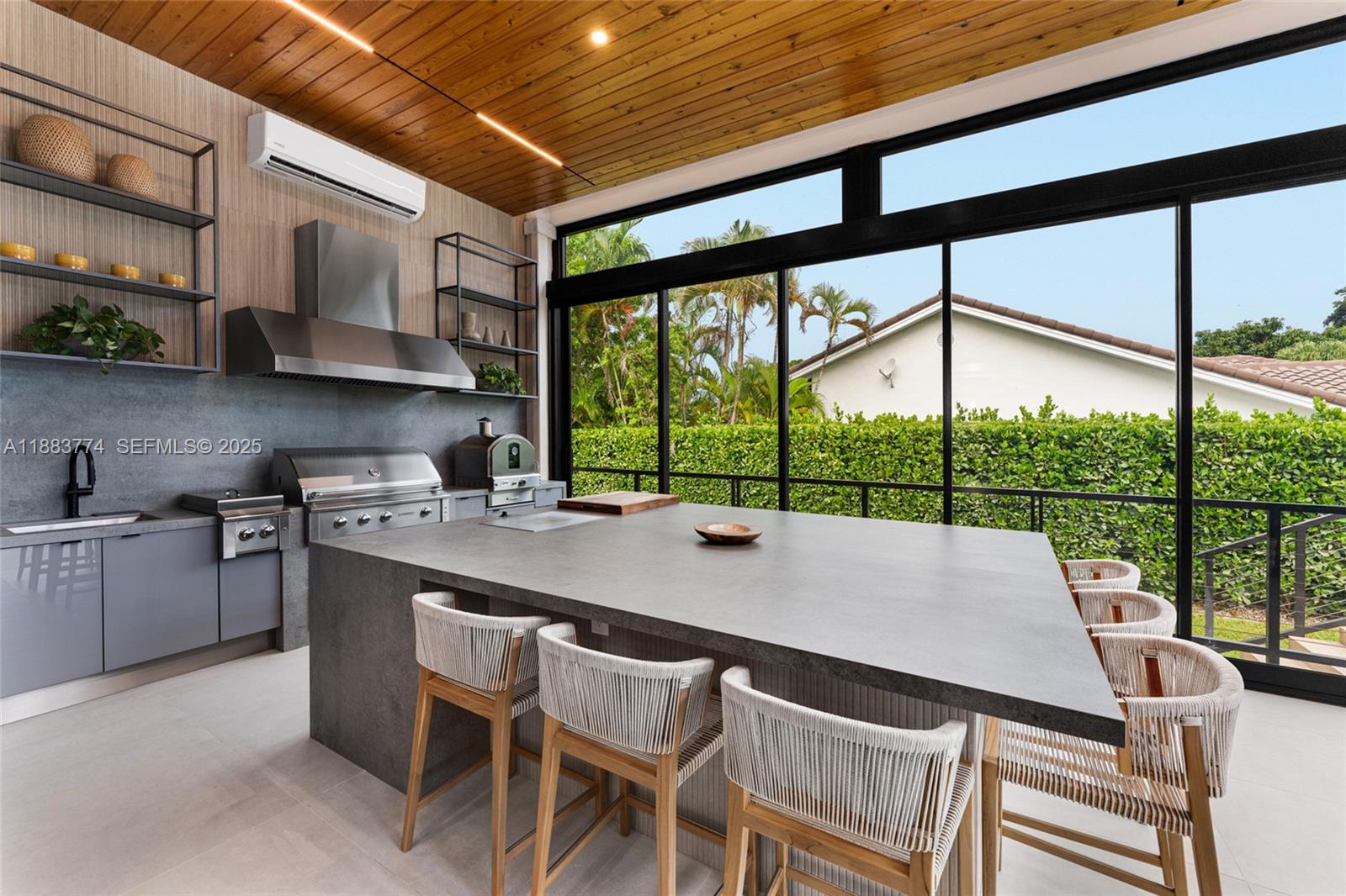 OLD CUTLER POINT - Residential