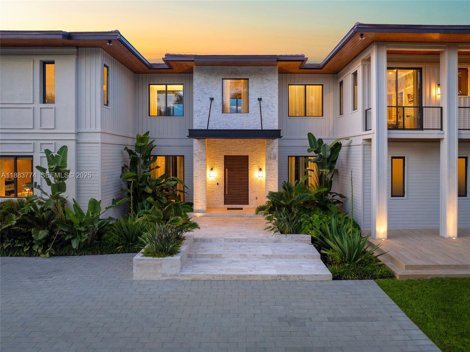 OLD CUTLER POINT - Residential