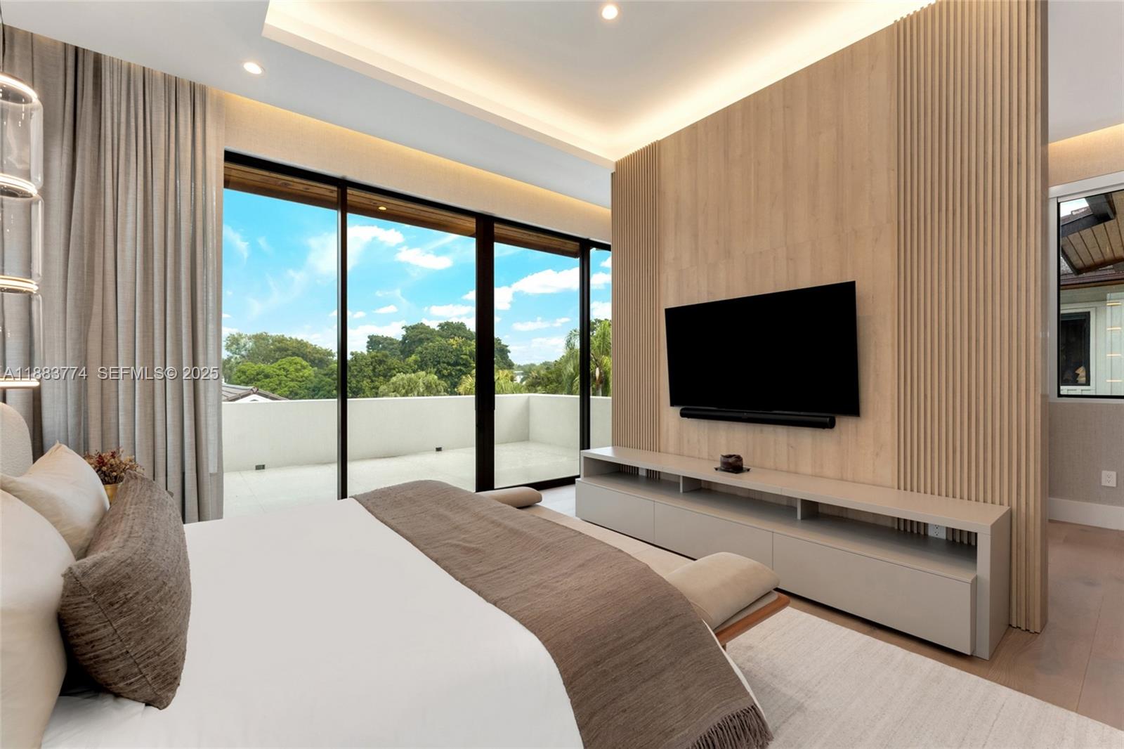 OLD CUTLER POINT - Residential