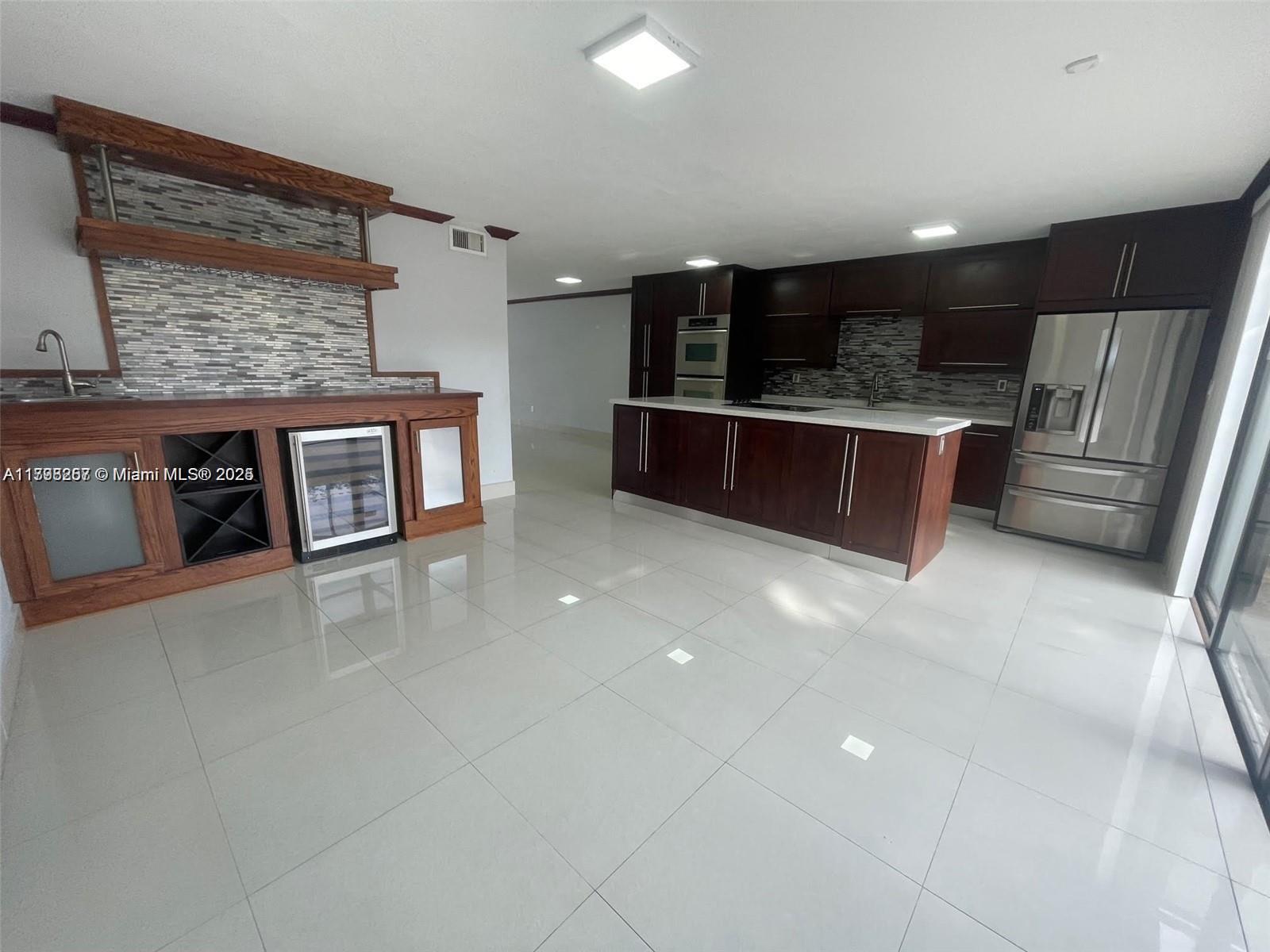 Address Not Disclosed, Miami, Broward County, Florida - 4 Bedrooms  
3 Bathrooms - 