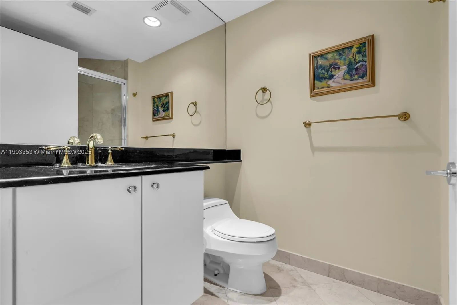 Key Biscayne, Florida 33149, United States, 3 Bedrooms Bedrooms, ,3 BathroomsBathrooms,Residential,Active,234333