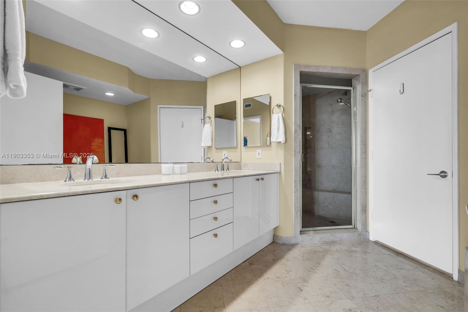 OCEAN TOWER TWO CONDO - Residential Lease