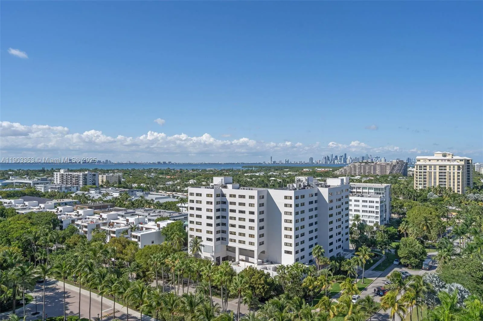 Key Biscayne, Florida 33149, United States, 3 Bedrooms Bedrooms, ,3 BathroomsBathrooms,Residential,Active,234333