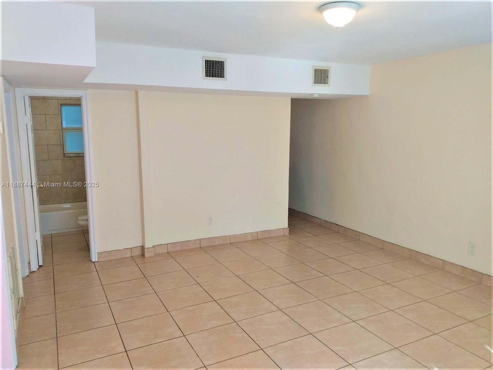 LAKE AVE ADD TO WPB - Residential Lease