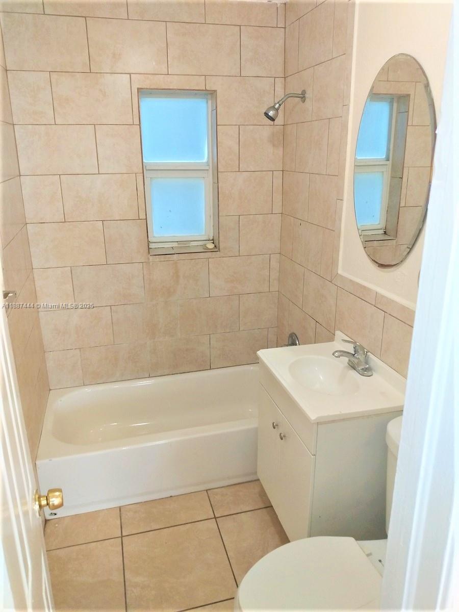 LAKE AVE ADD TO WPB - Residential Lease