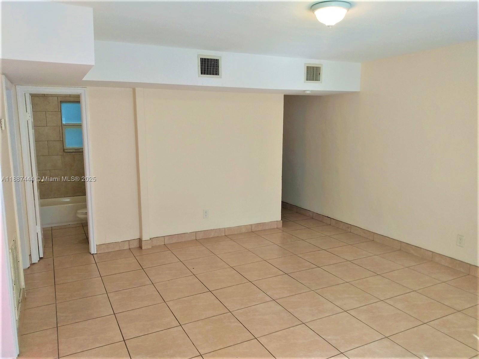 LAKE AVE ADD TO WPB - Residential Lease