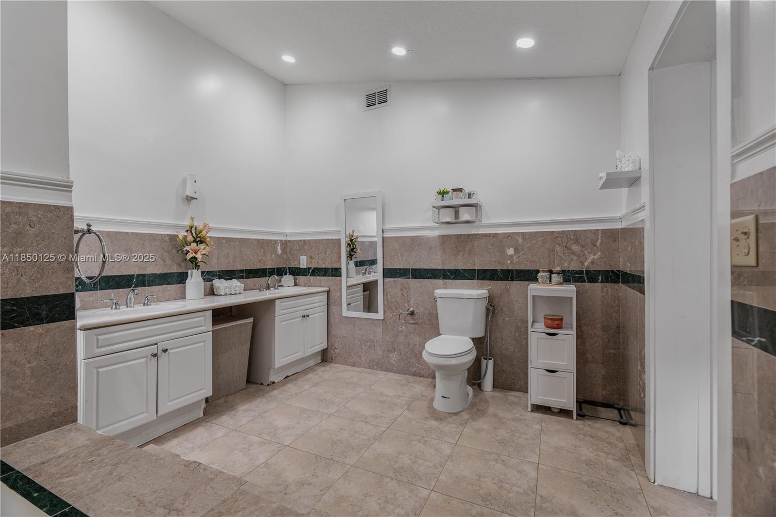 HEFTLER HOMES SEC 3 - Residential