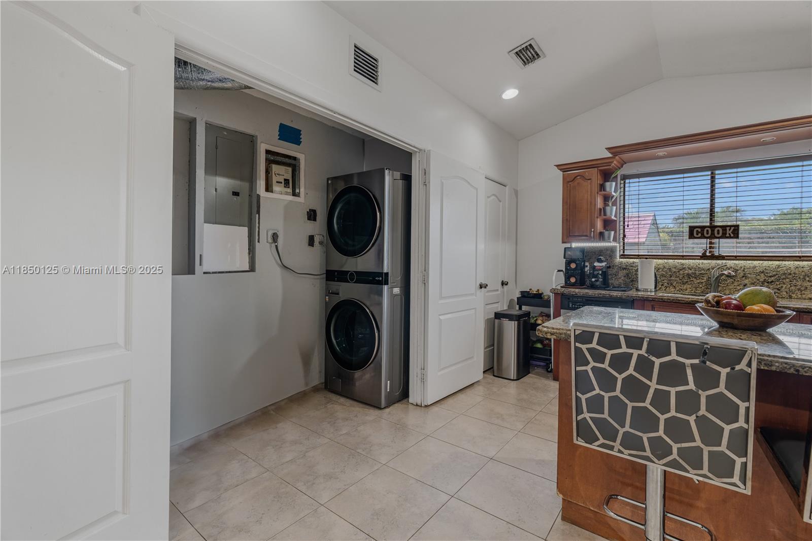 HEFTLER HOMES SEC 3 - Residential