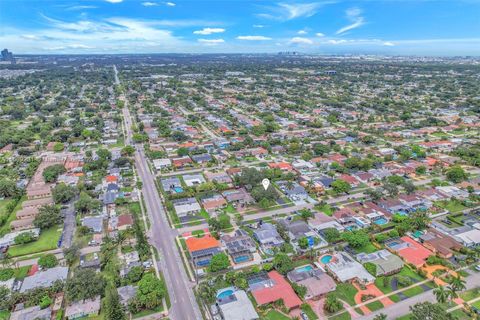 Single Family Residence in Hollywood FL 5507 Mckinley St St 43.jpg