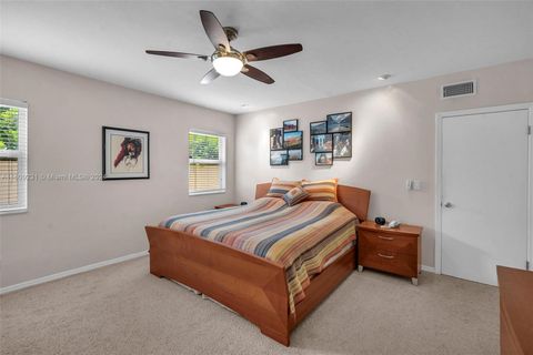 Single Family Residence in Hollywood FL 5507 Mckinley St St 11.jpg