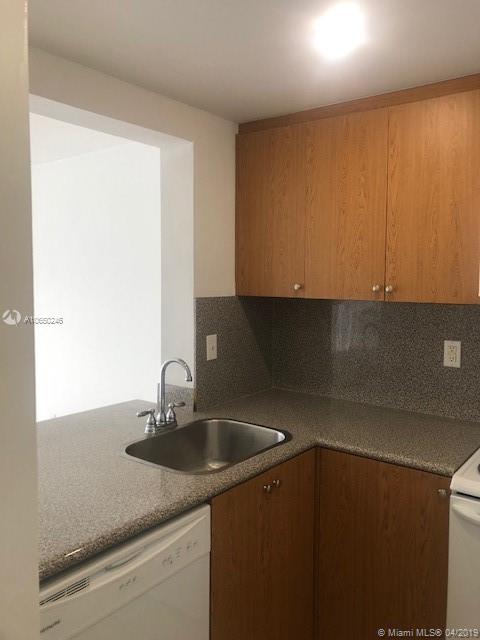 VISIT THIS CHARMING FRIENDLY 1BED/1BATH UNIT LOCATED IN MONTECARLO, IN THE HEART OF MIAMI. 24 HR SECURITY. EXCLUSIVE GATED COMMUNITY. 1 BED/ 1 BATH ON THE TOP FLOOR. MOVE IN READY !!!! DON’T MISS THIS OPPORTUNITY! AMENITIES INCLUDE COMMON LAUNDRY, EXERCISE ROOM, CLUB HOUSE, BASKET COURT, OTHER AMENITIES, CHILD PLAY AREA, POOL & TENNIS COURT. THIS UNIT HAS PORCELAN TILE FLOORS IN LIVING AND BETHROOM. NICE AND BRIGHT UNIT.