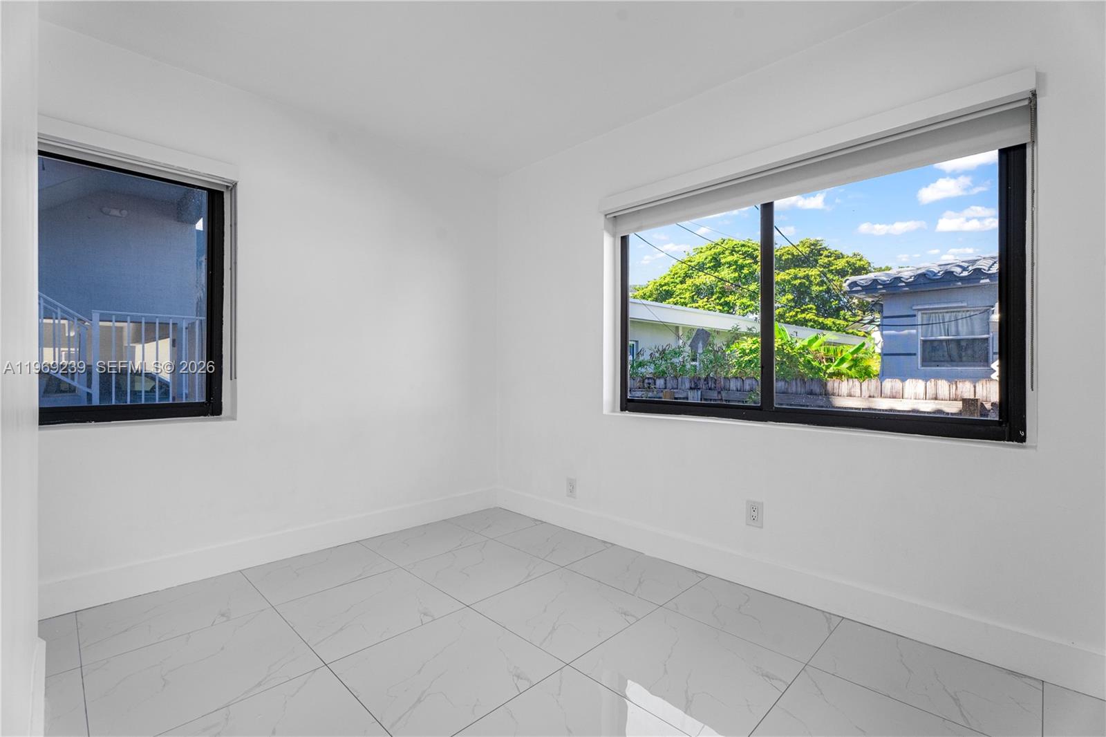 BISCAYNE BEACH SUB - Residential Lease