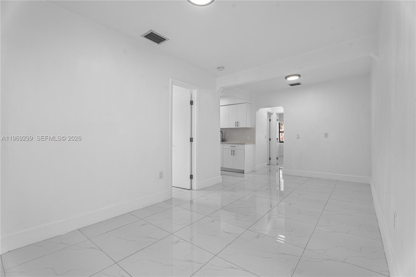 BISCAYNE BEACH SUB - Residential Lease