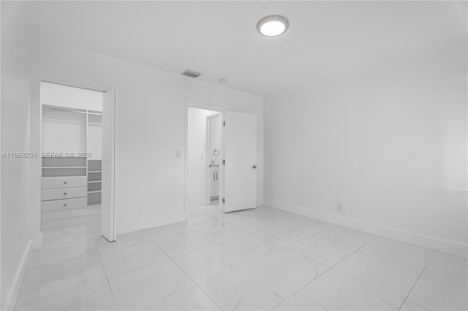 BISCAYNE BEACH SUB - Residential Lease