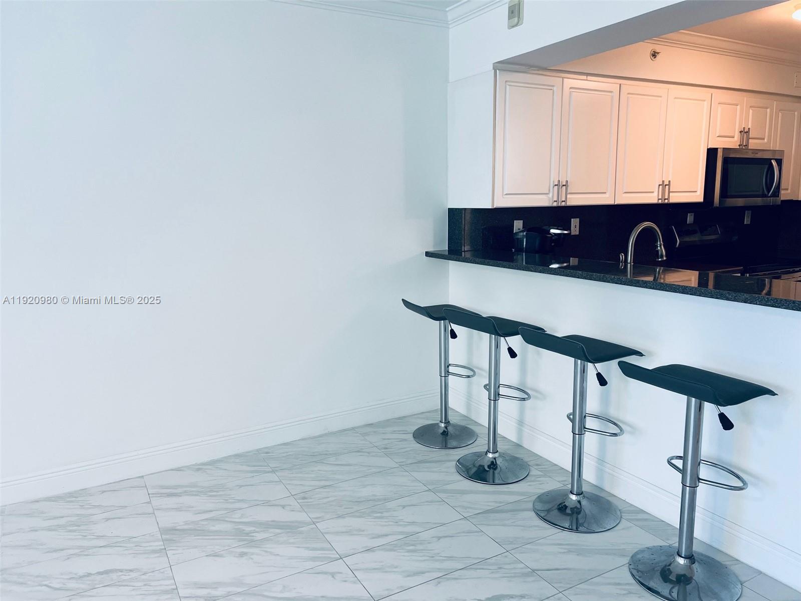 WAVE CONDO - Residential Lease