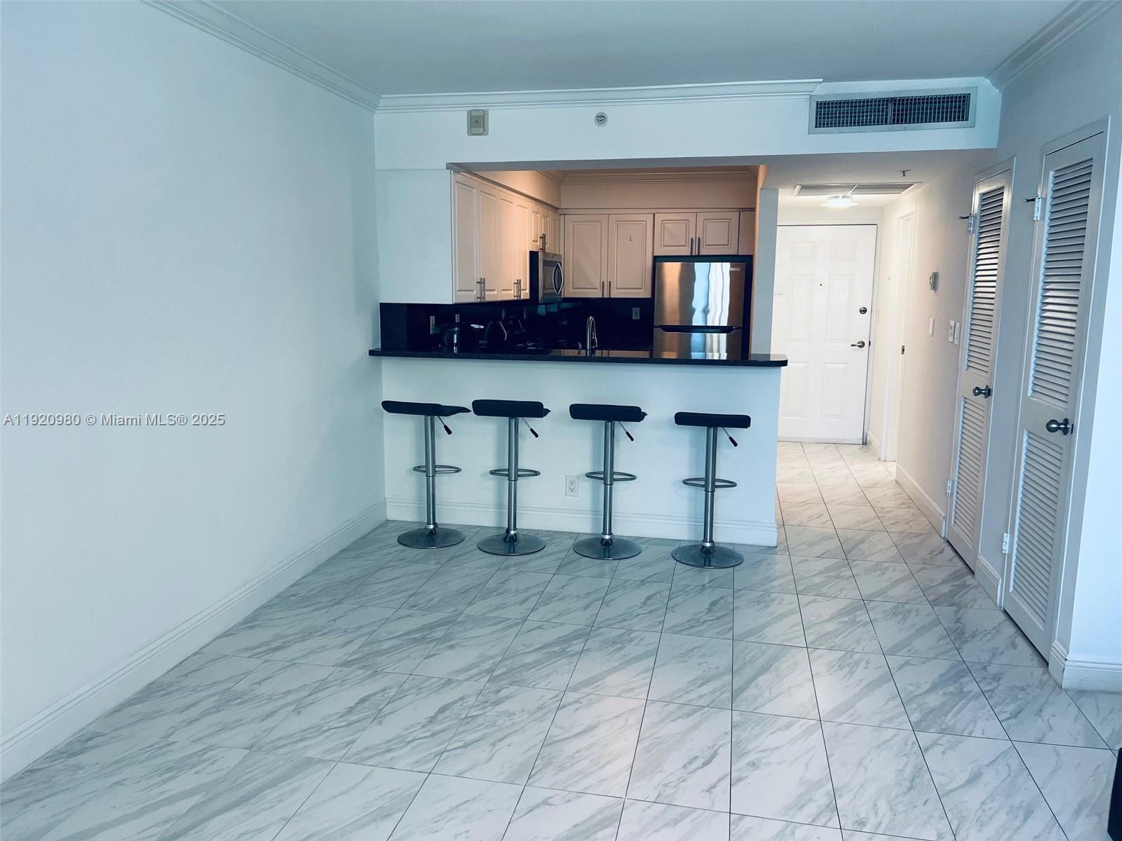 WAVE CONDO - Residential Lease