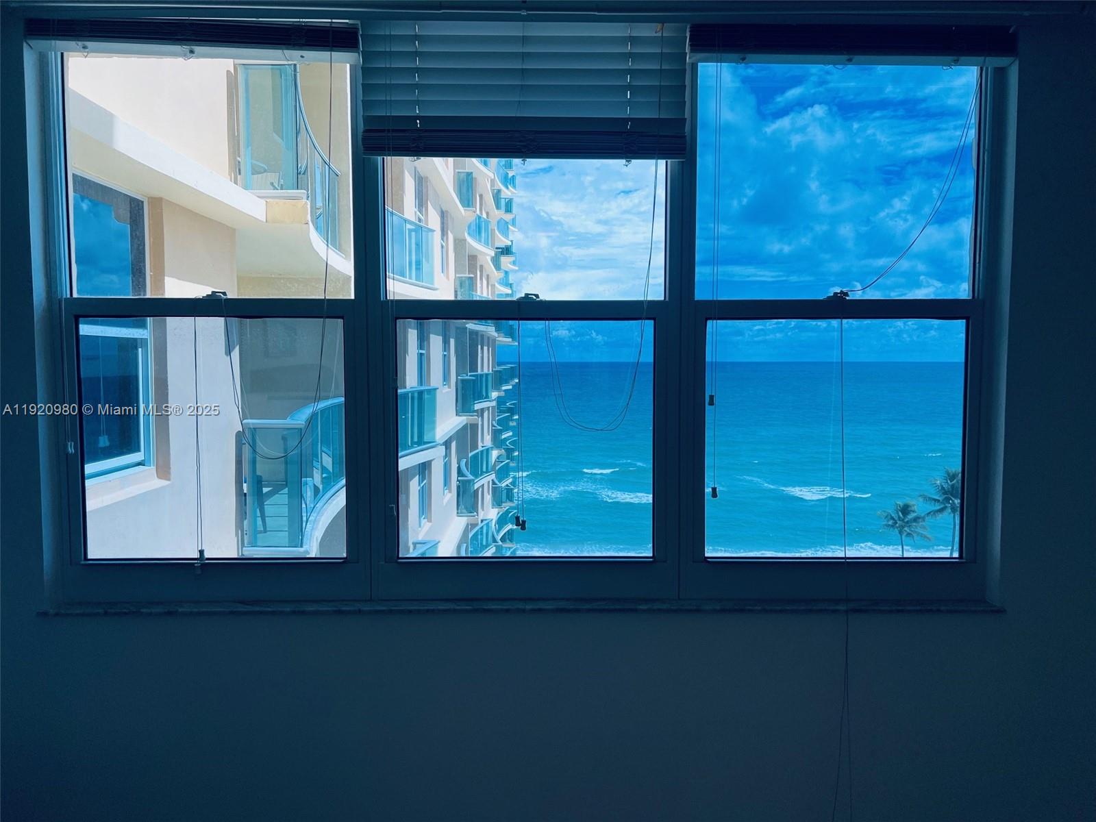 WAVE CONDO - Residential Lease