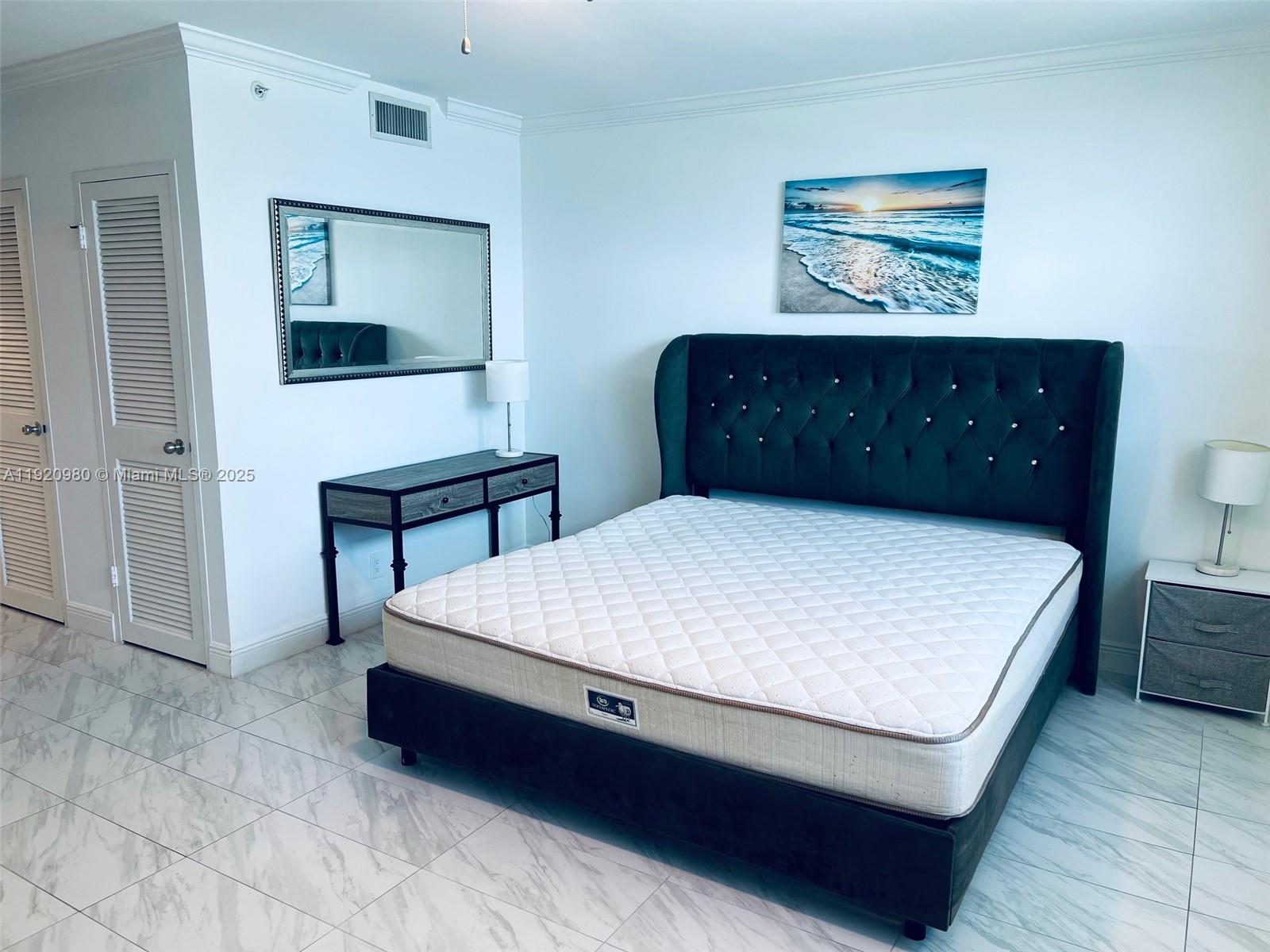 WAVE CONDO - Residential Lease