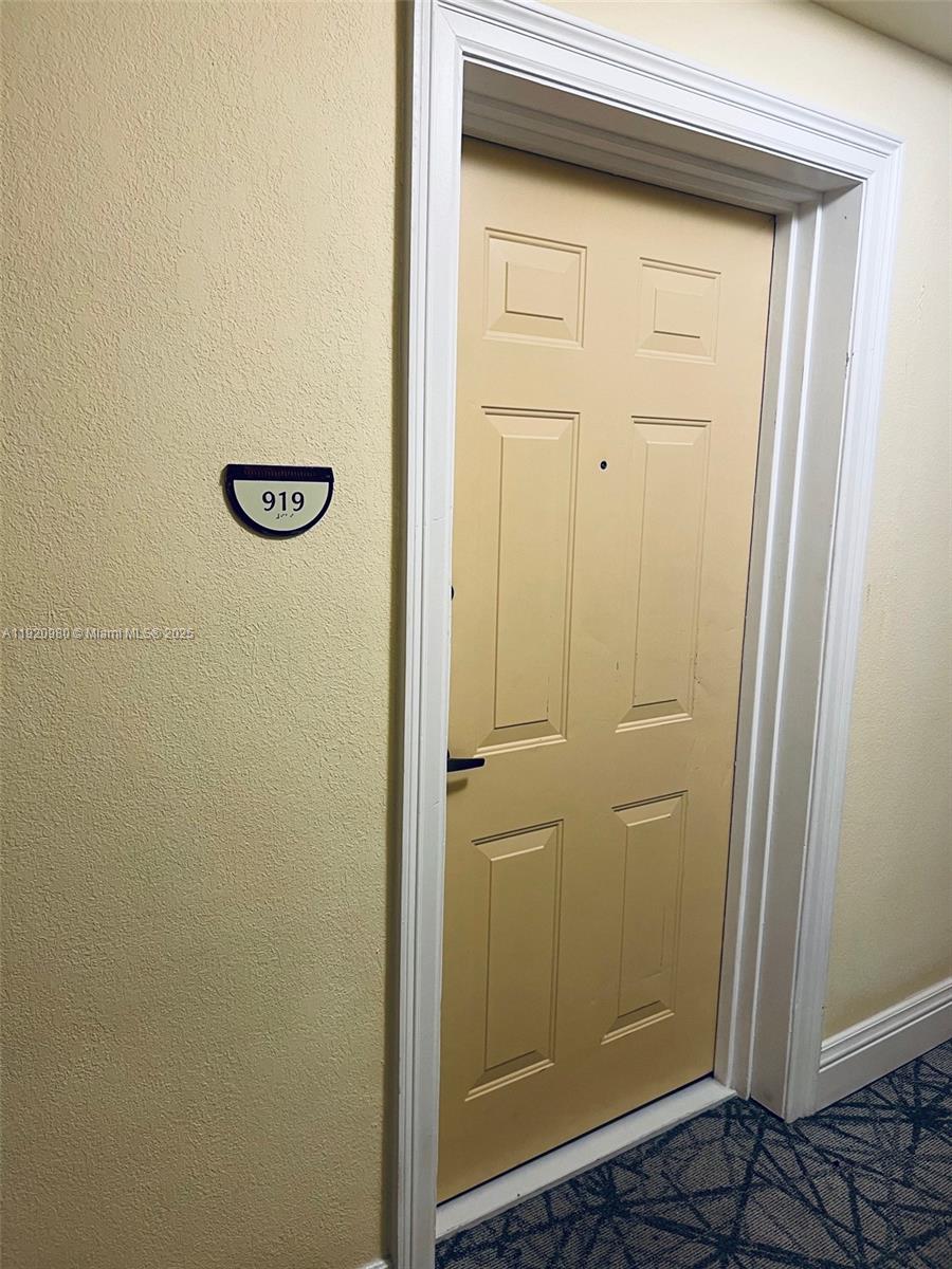 WAVE CONDO - Residential Lease