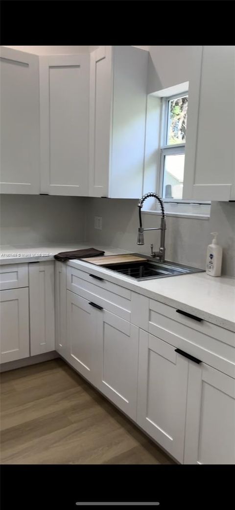 Photo of 6795 SW 98th St #studio, Pinecrest, FL 33156 (MLS # A11901469)