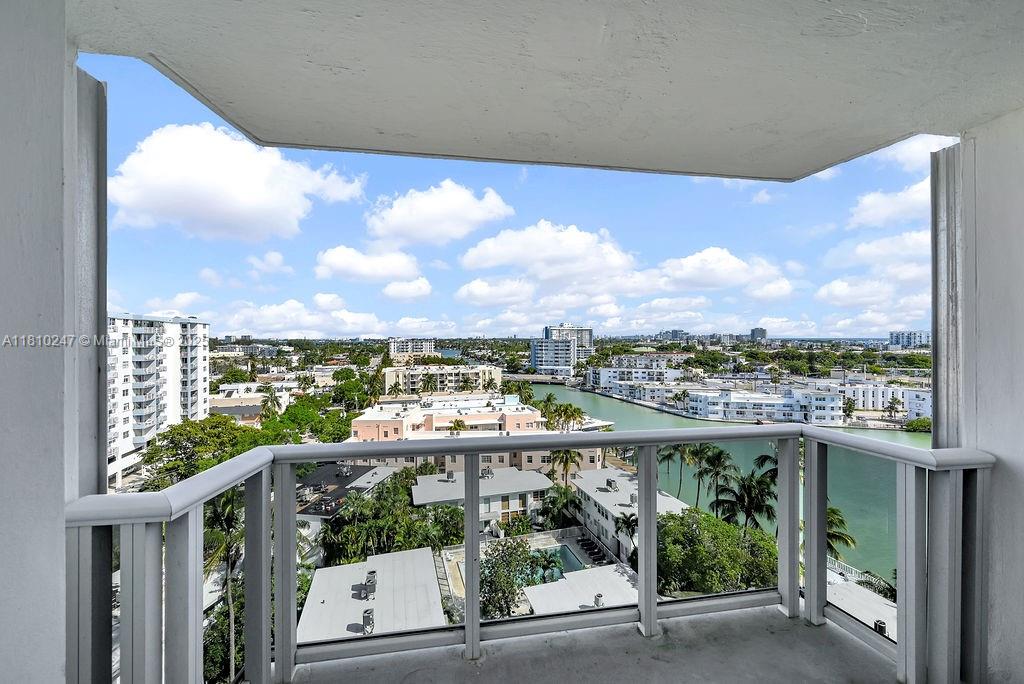 900 Bay Dr 905, Miami Beach, Miami-Dade County, Florida - 2 Bedrooms  
2 Bathrooms - 