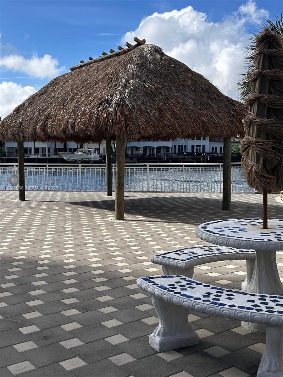 ALLINGTON TOWERS NORTH CO - Residential