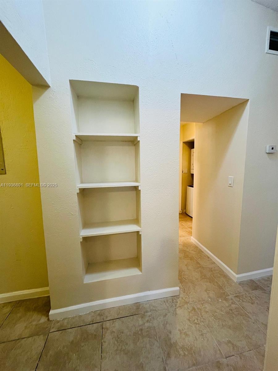 MELROSE PARK SECT 1 - Residential Lease