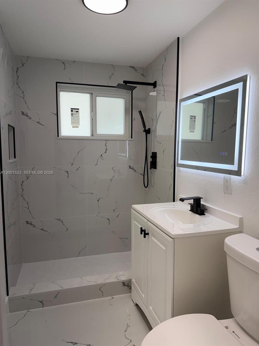 THE TROPICS AMD - Residential