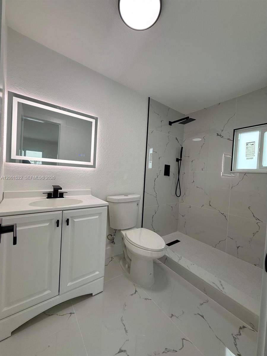 THE TROPICS AMD - Residential