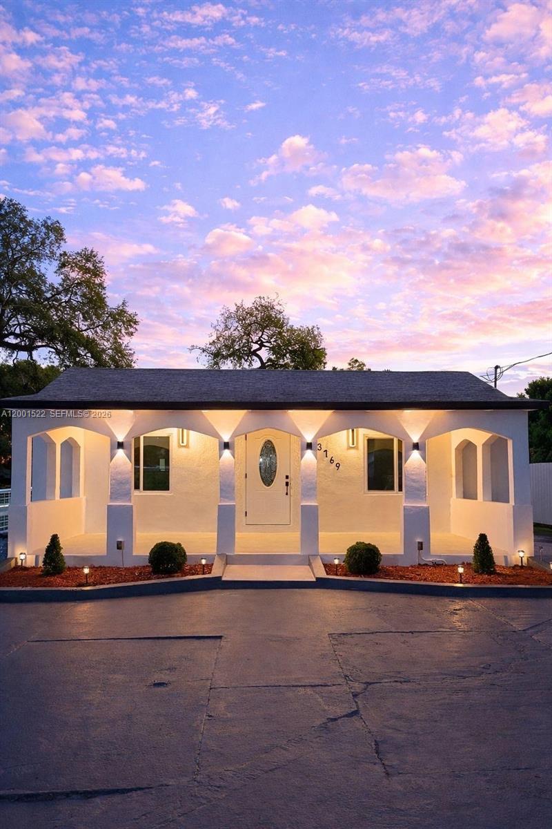 THE TROPICS AMD - Residential