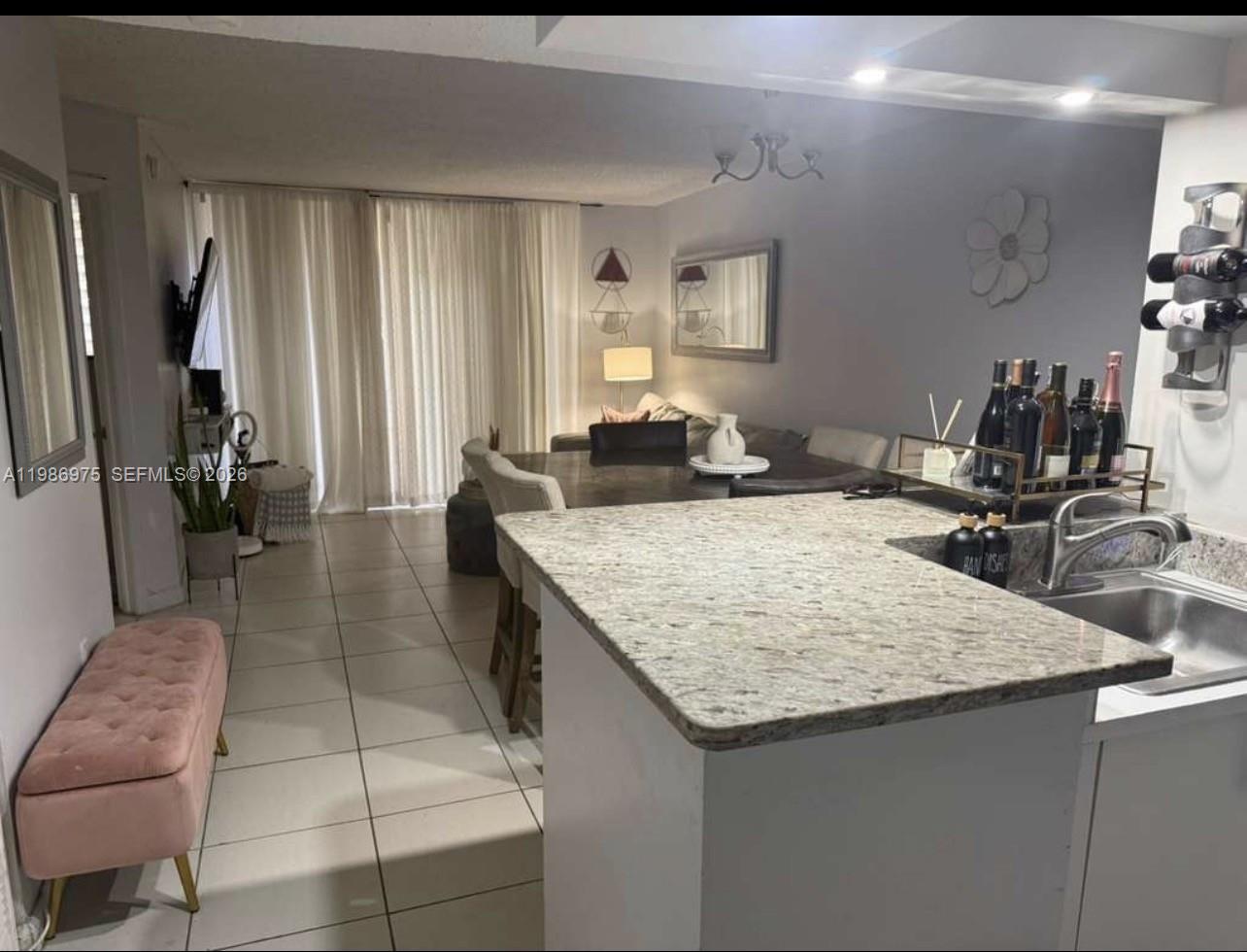 VERABELLA FALLS CONDO - Residential Lease