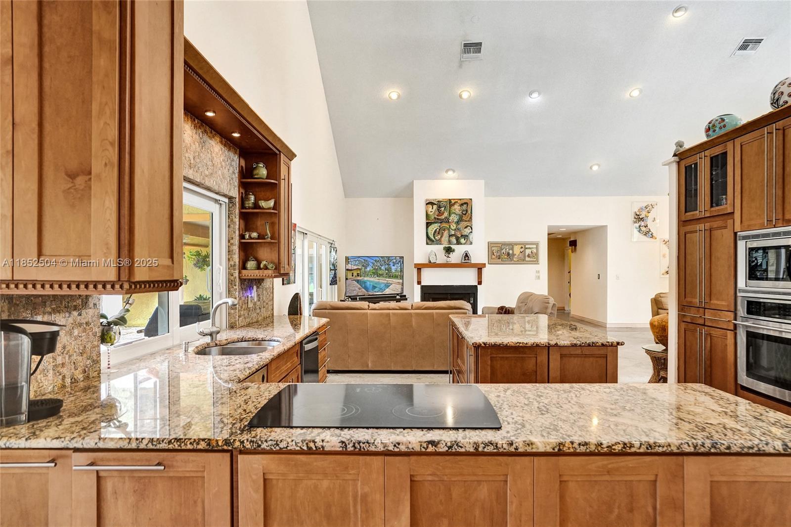 WHISPERING WOODS - Residential