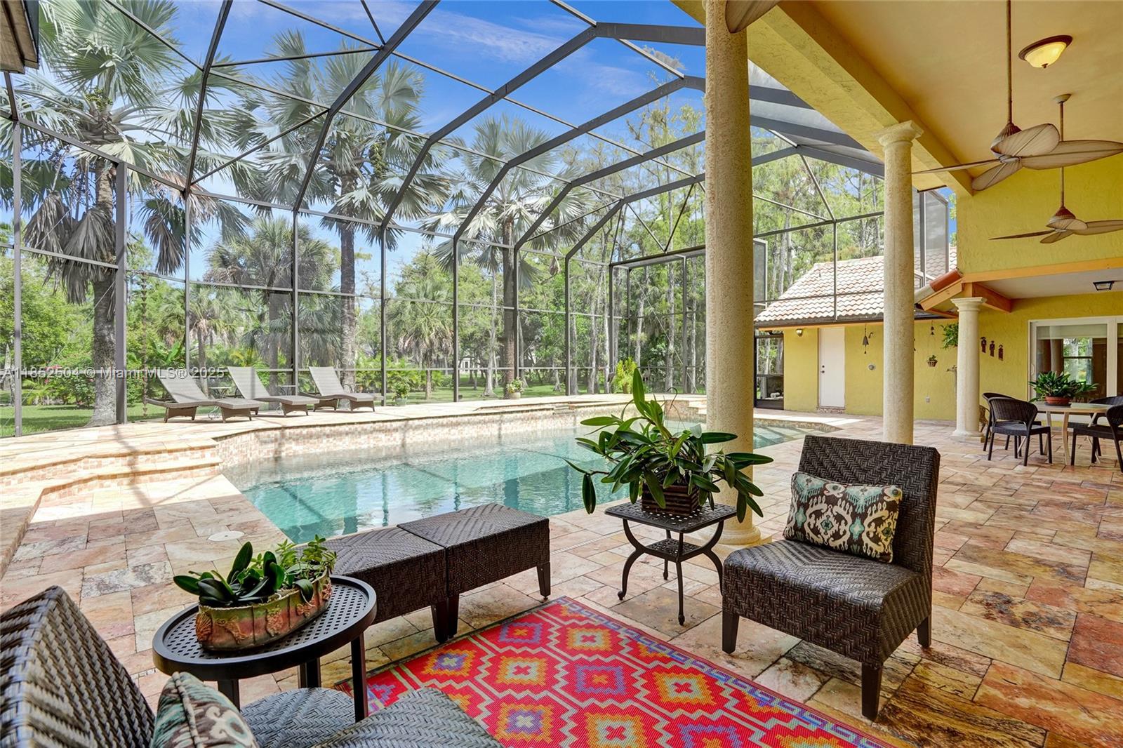 WHISPERING WOODS - Residential