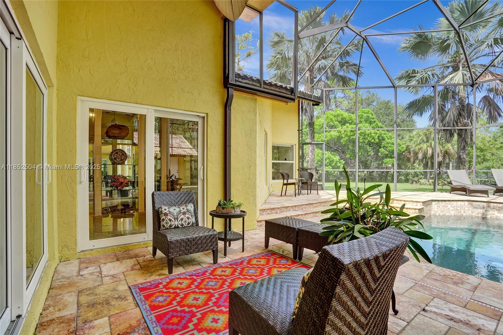 WHISPERING WOODS - Residential