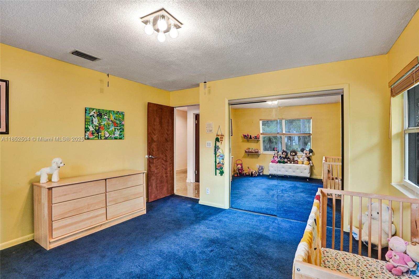 WHISPERING WOODS - Residential