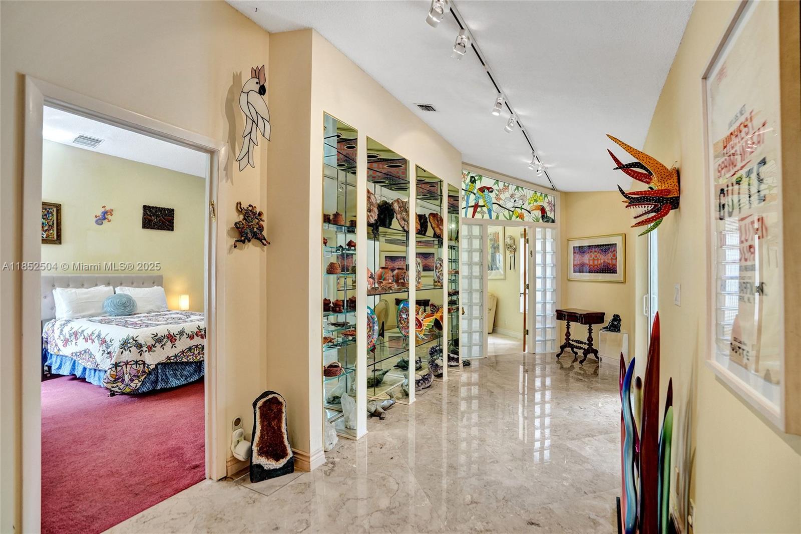 WHISPERING WOODS - Residential