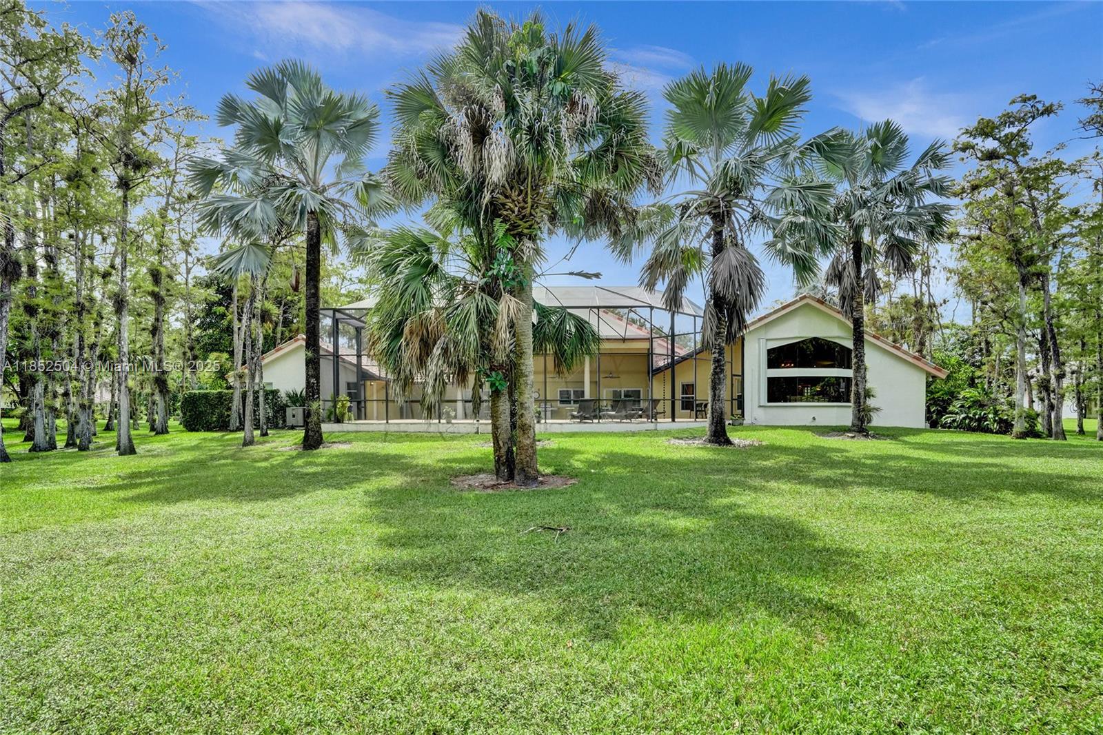 WHISPERING WOODS - Residential