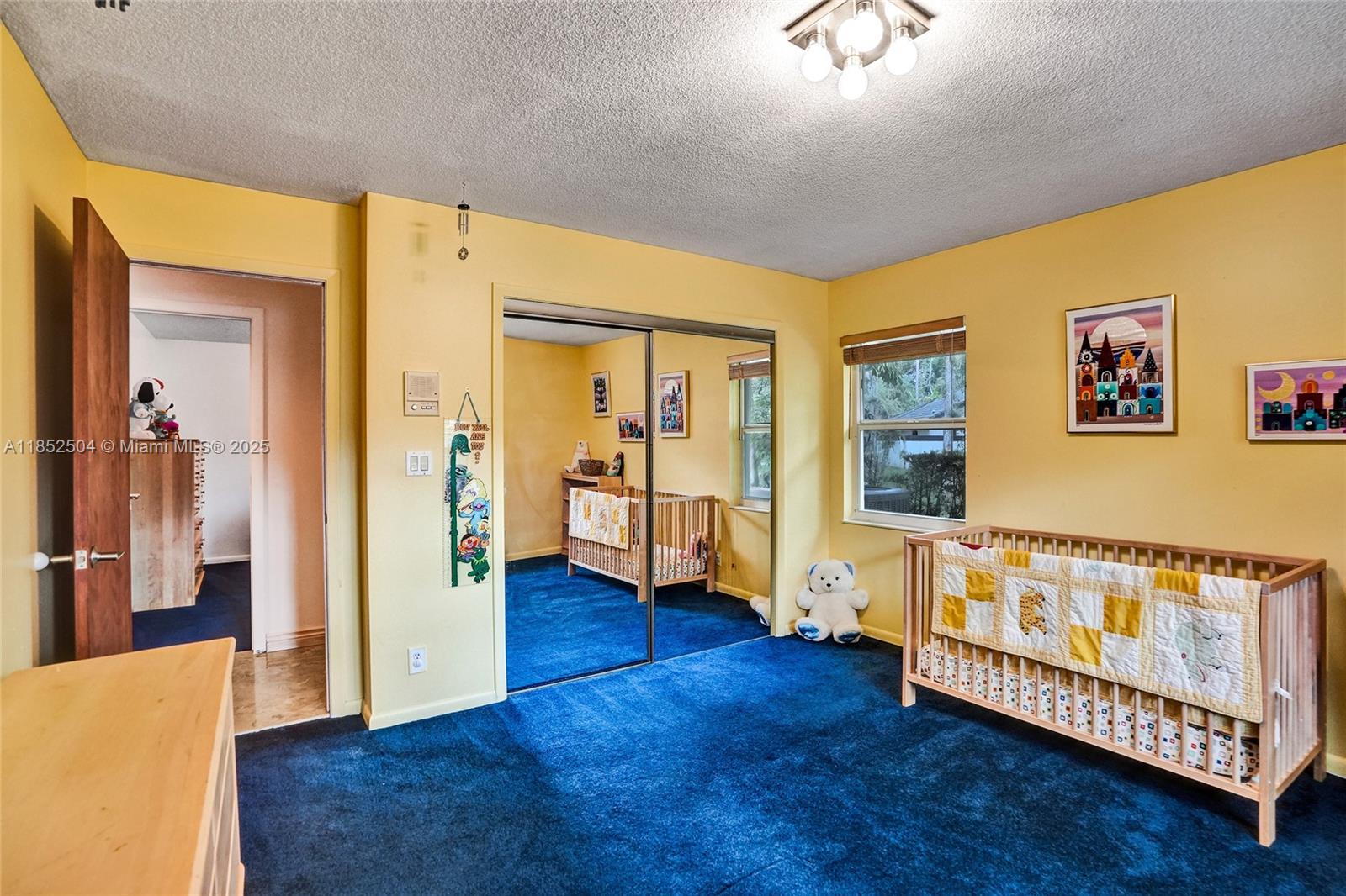 WHISPERING WOODS - Residential