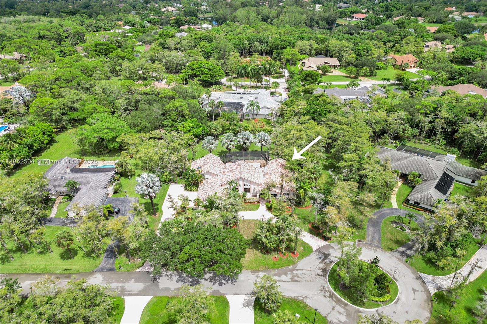 WHISPERING WOODS - Residential