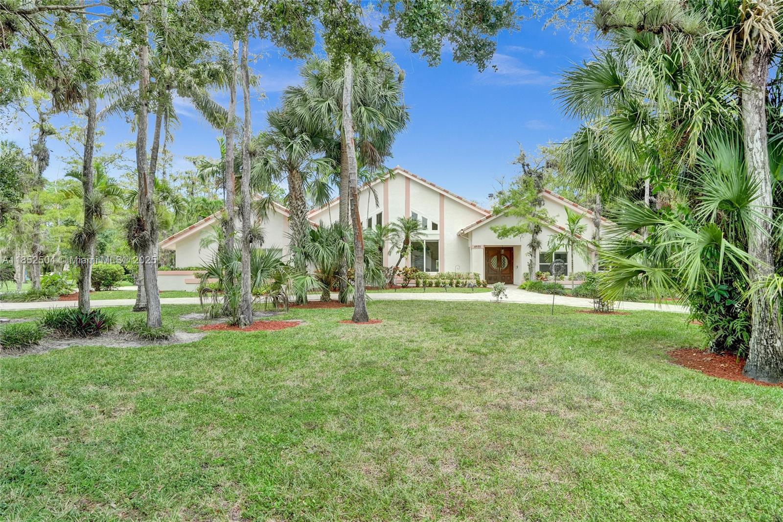4955 NW 81st Ave