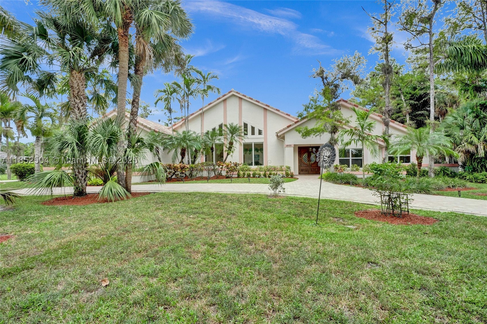4955 NW 81st Ave
