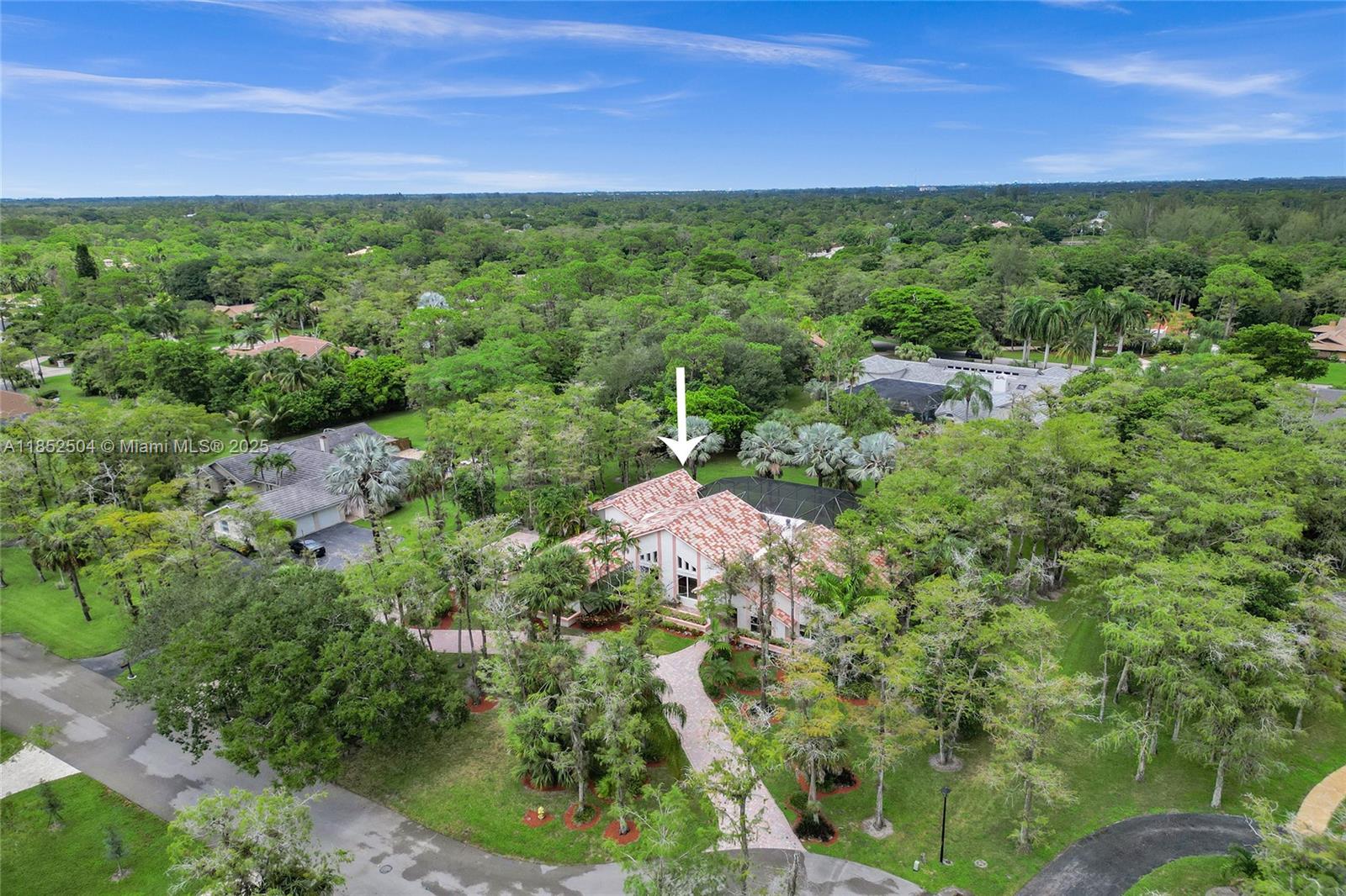 WHISPERING WOODS - Residential