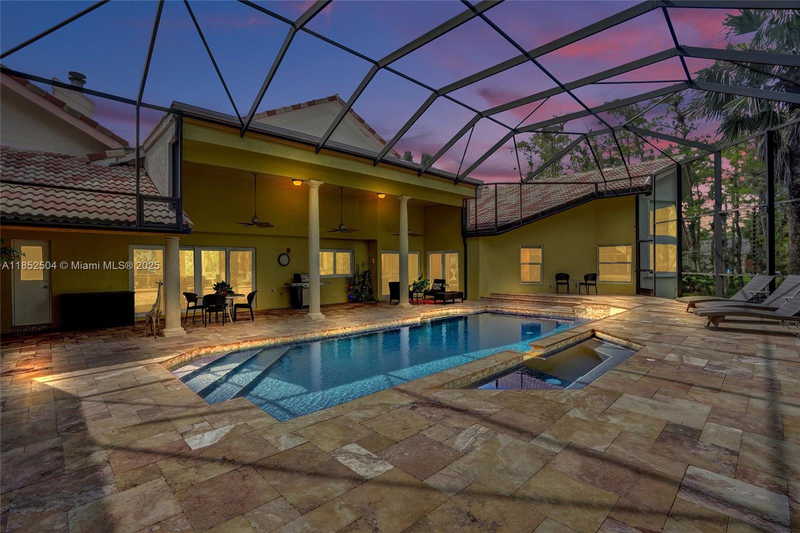 WHISPERING WOODS - Residential