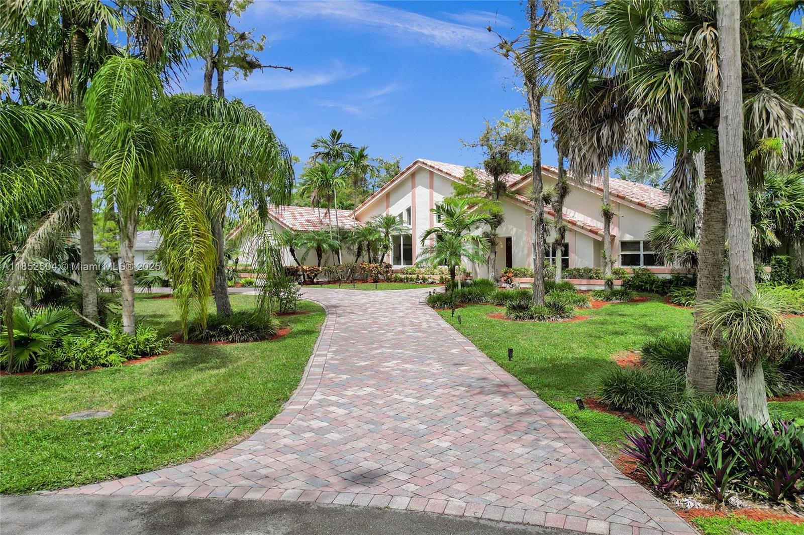 4955 NW 81st Ave