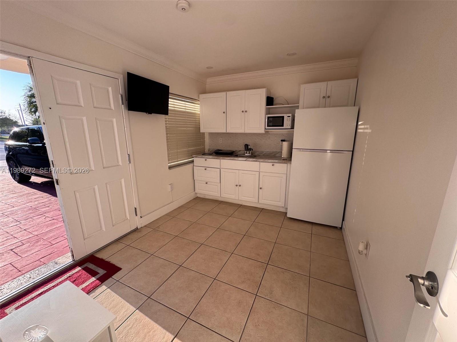 WESTGATE GDNS - Residential Lease