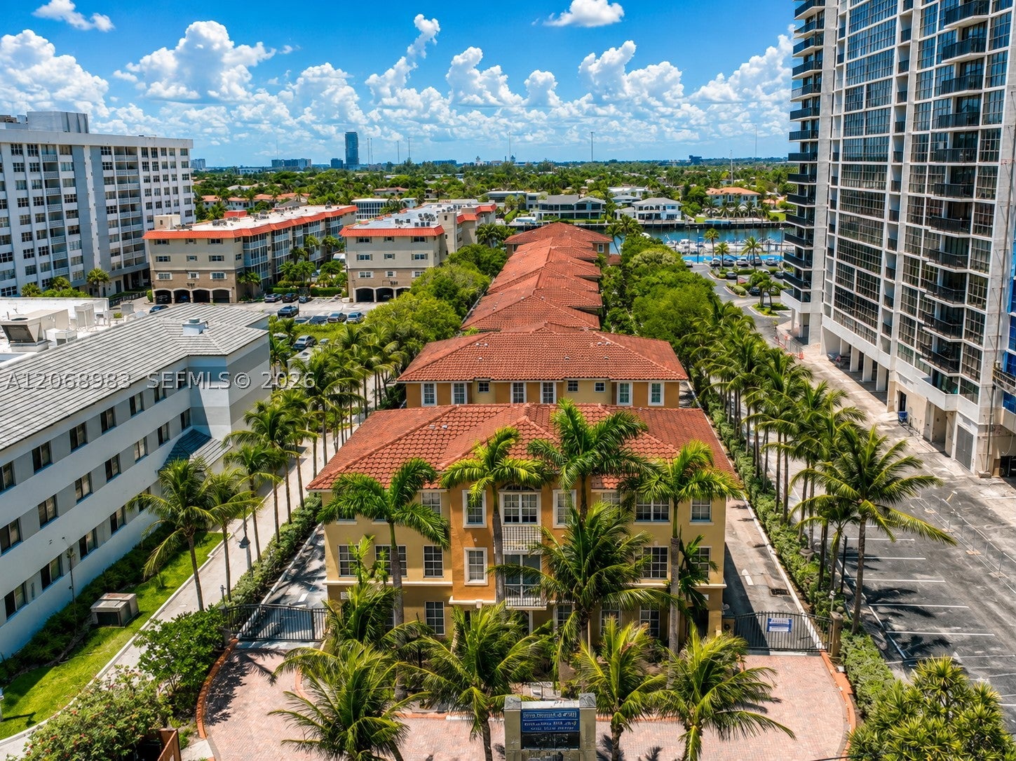 2069 S Ocean Dr TH18