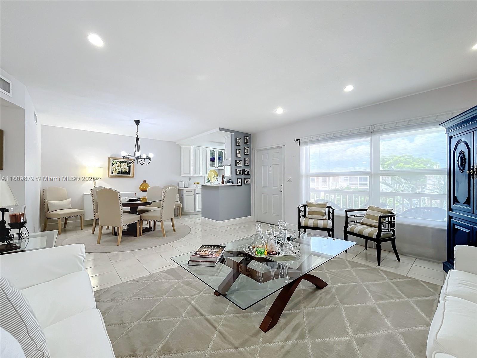 Property for Sale at 708 Se 7th Ave 14, Pompano Beach, Broward County, Florida - Bedrooms: 2 
Bathrooms: 1  - $319,000
